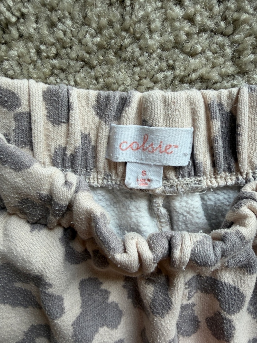 Colsie Leopard Print Set - Picture 4 of 4